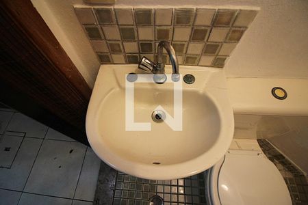 Casa à venda com 113m², 4 quartos e 1 vagaLavabo 