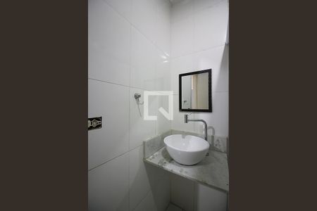 Casa à venda com 113m², 4 quartos e 1 vagaBanheiro Social