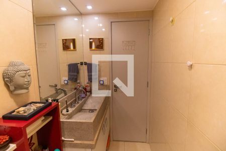 Apartamento à venda com 120m², 3 quartos e 1 vaga Apartamento à venda com 120m², 3 quartos e 1 vagaBanheiro Social