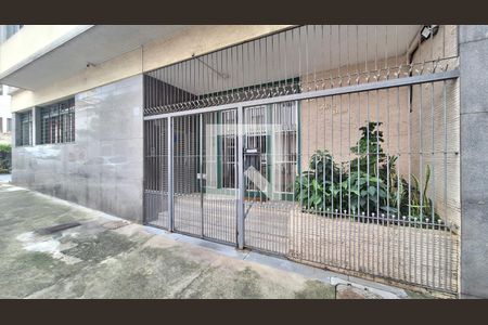Apartamento à venda com 81m², 2 quartos e sem vaga Apartamento à venda com 81m², 2 quartos e sem vagaFachada