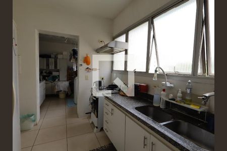 Apartamento à venda com 140m², 3 quartos e 2 vagasCozinha