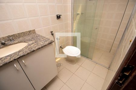 Apartamento à venda com 165m², 2 quartos e 3 vagasBanheiro Social