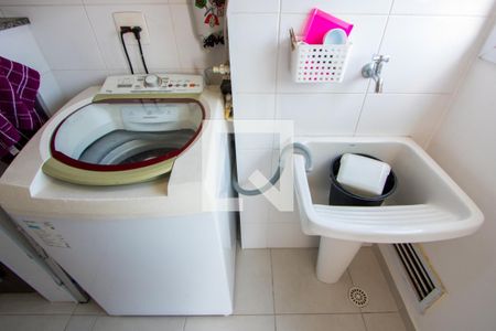 Apartamento à venda com 59m², 3 quartos e 1 vagaÁrea de serviço