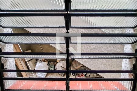 Casa à venda com 216m², 5 quartos e 3 vagas Casa à venda com 216m², 5 quartos e 3 vagasQuarto de Serviço