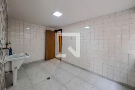 Casa à venda com 216m², 5 quartos e 3 vagas Casa à venda com 216m², 5 quartos e 3 vagasLavanderia
