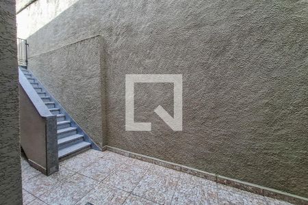 Casa à venda com 216m², 5 quartos e 3 vagas Casa à venda com 216m², 5 quartos e 3 vagasÁrea Externa