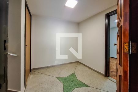 Entrada de casa à venda com 5 quartos, 216m² em Vila Mariana, São Paulo