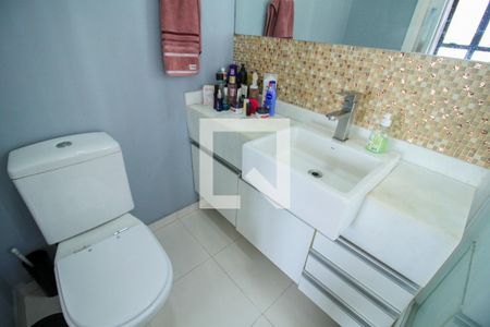 Apartamento para alugar com 70m², 2 quartos e 1 vaga Apartamento para alugar com 70m², 2 quartos e 1 vagaBanheiro do Quarto 1