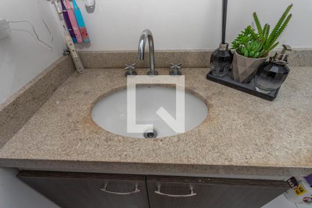 Apartamento à venda com 105m², 3 quartos e 2 vagasBanheiro da suíte 