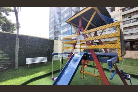 Apartamento à venda com 70m², 2 quartos e 1 vaga Apartamento à venda com 70m², 2 quartos e 1 vagaÁrea comum - Playground