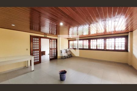 Apartamento à venda com 70m², 2 quartos e 1 vaga Apartamento à venda com 70m², 2 quartos e 1 vagaÁrea comum - Salão de festas
