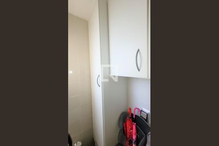 Apartamento à venda com 70m², 2 quartos e 1 vaga Apartamento à venda com 70m², 2 quartos e 1 vagaBanheiro de serviço