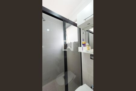 Apartamento à venda com 70m², 2 quartos e 1 vaga Apartamento à venda com 70m², 2 quartos e 1 vagaBanheiro Social