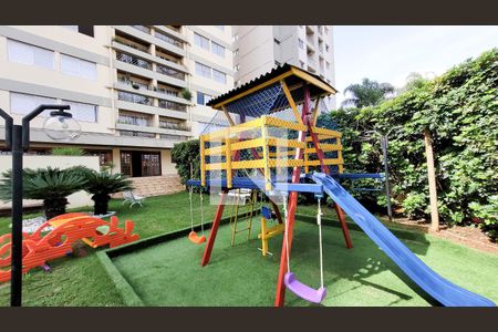 Apartamento à venda com 70m², 2 quartos e 1 vaga Apartamento à venda com 70m², 2 quartos e 1 vagaÁrea comum - Playground
