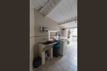 Casa à venda com 165m², 3 quartos e 1 vagaÁrea de Serviço