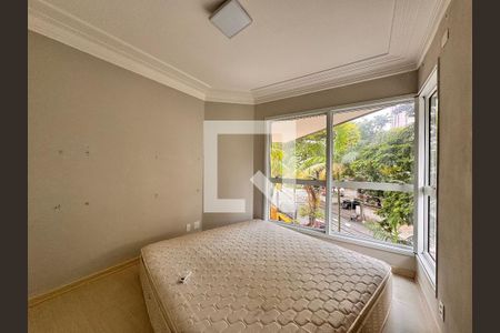 Apartamento à venda com 104m², 2 quartos e 2 vagasSuite