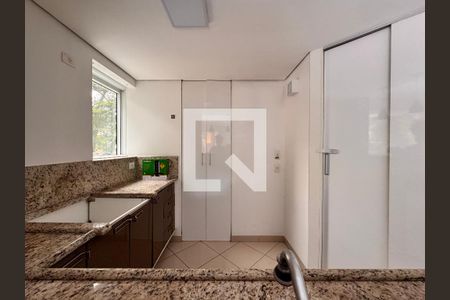 Apartamento à venda com 104m², 2 quartos e 2 vagasCozinha