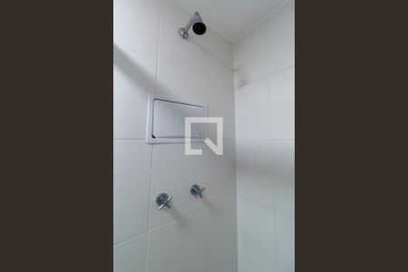 Apartamento para alugar com 69m², 2 quartos e 1 vaga Apartamento para alugar com 69m², 2 quartos e 1 vagaBanheiro do Corredor