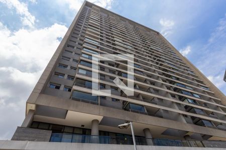 Apartamento para alugar com 69m², 2 quartos e 1 vaga Apartamento para alugar com 69m², 2 quartos e 1 vagaFachada