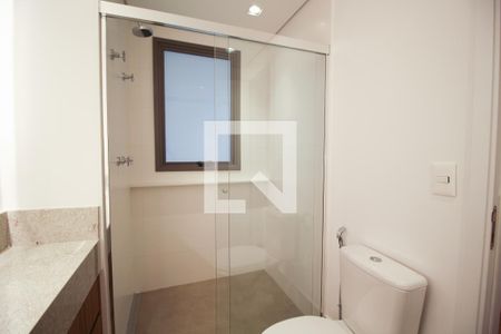 Apartamento para alugar com 91m², 2 quartos e 1 vaga Apartamento para alugar com 91m², 2 quartos e 1 vagaBanheiro da Suíte 1