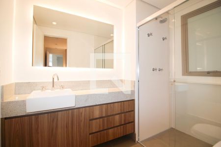 Apartamento para alugar com 91m², 2 quartos e 1 vaga Apartamento para alugar com 91m², 2 quartos e 1 vagaBanheiro da Suíte 1