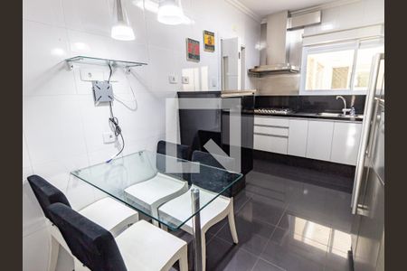 Apartamento à venda com 146m², 3 quartos e 4 vagasCozinha