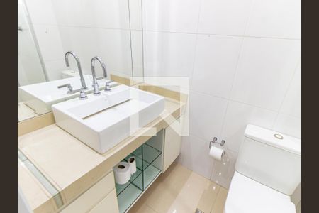 Apartamento à venda com 146m², 3 quartos e 4 vagasBanheiro da Suíte 2