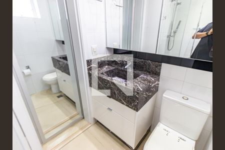 Apartamento à venda com 146m², 3 quartos e 4 vagasBanheiro da Suíte 1