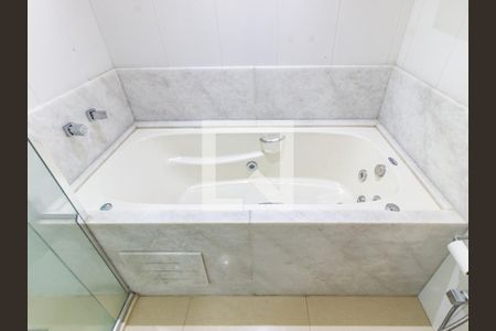 Apartamento à venda com 146m², 3 quartos e 4 vagasBanheiro da Suíte 3