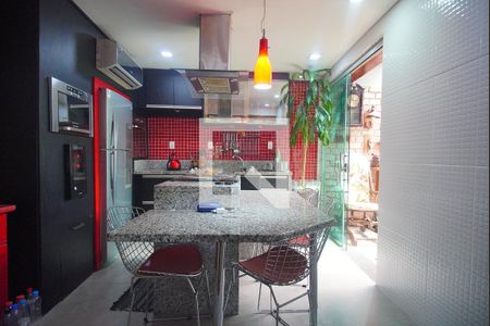 Casa à venda com 270m², 3 quartos e 1 vaga Casa à venda com 270m², 3 quartos e 1 vagaCozinha