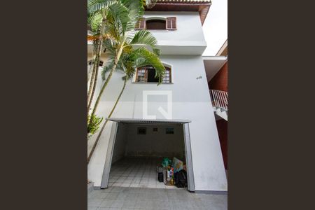 Casa para alugar com 200m², 2 quartos e 3 vagas Casa para alugar com 200m², 2 quartos e 3 vagasÁrea externa