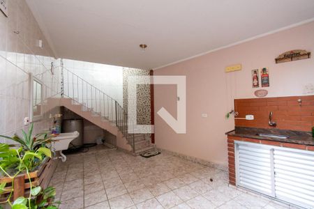 Casa para alugar com 200m², 2 quartos e 3 vagas Casa para alugar com 200m², 2 quartos e 3 vagasÁrea de Serviço