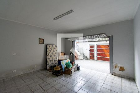 Casa para alugar com 200m², 2 quartos e 3 vagas Casa para alugar com 200m², 2 quartos e 3 vagasGaragem