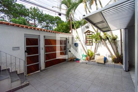 Casa para alugar com 200m², 2 quartos e 3 vagas Casa para alugar com 200m², 2 quartos e 3 vagasÁrea externa