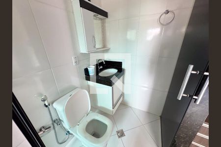 Casa à venda com 191m², 3 quartos e 2 vagasBanheiro