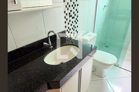 Casa à venda com 191m², 3 quartos e 2 vagasBanheiro