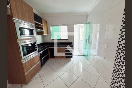 Casa à venda com 191m², 3 quartos e 2 vagasCozinha
