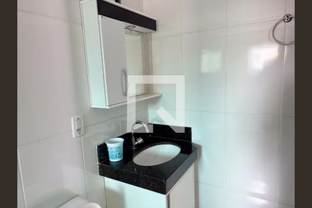 Casa à venda com 191m², 3 quartos e 2 vagasBanheiro