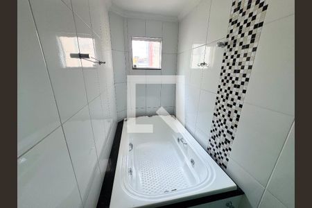 Casa à venda com 191m², 3 quartos e 2 vagasBanheiro