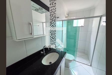 Casa à venda com 191m², 3 quartos e 2 vagasBanheiro