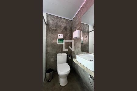 Casa à venda com 300m², 6 quartos e 4 vagasBanheiro da Suíte