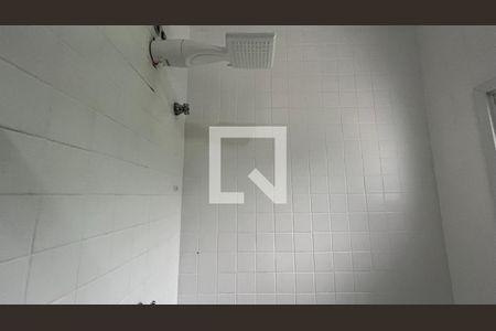 Casa à venda com 300m², 6 quartos e 4 vagasBanheiro da suite de casal