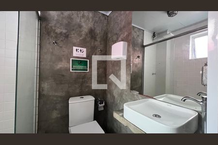 Casa à venda com 300m², 6 quartos e 4 vagasBanheiro da Suíte