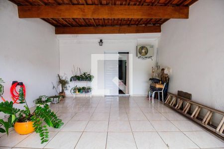 Casa à venda com 250m², 3 quartos e 2 vagasVaranda