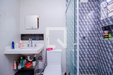 Casa à venda com 250m², 3 quartos e 2 vagas Casa à venda com 250m², 3 quartos e 2 vagasBanheiro 2