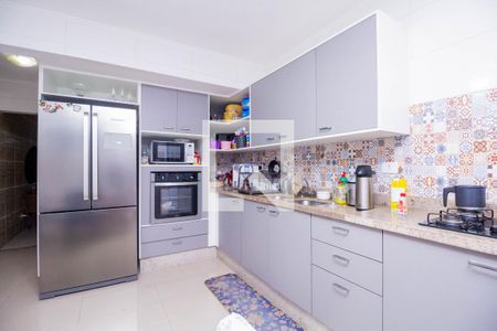 Casa à venda com 250m², 3 quartos e 2 vagas Casa à venda com 250m², 3 quartos e 2 vagasCozinha