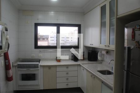 Apartamento à venda com 130m², 3 quartos e 2 vagasCozinha
