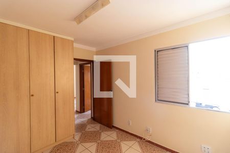 Apartamento à venda com 60m², 2 quartos e 1 vagaQuarto 02