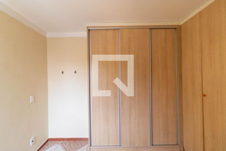 Apartamento à venda com 60m², 2 quartos e 1 vagaQuarto 02
