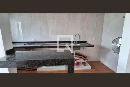 Apartamento à venda com 56m², 2 quartos e 2 vagasCozinha 